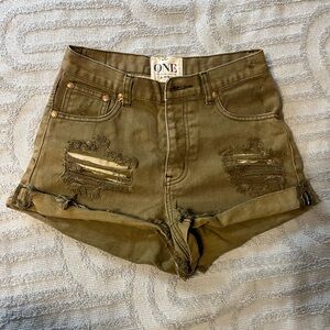 One Teaspoon Olive Distressed Jean Shorts Size 25